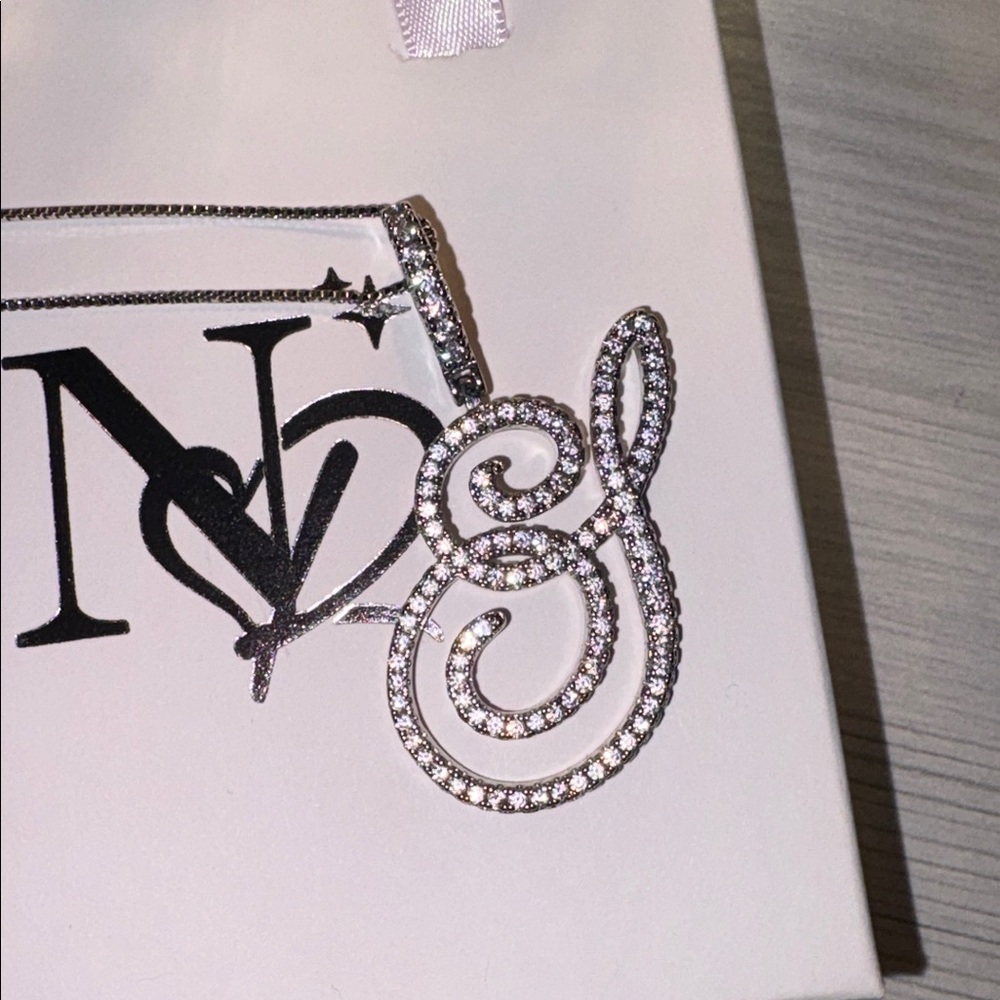 Stainless Steel and Crystal Initial “S” necklace, adjustable - Picture 2 of 6